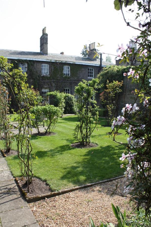 Downing College Apartemen