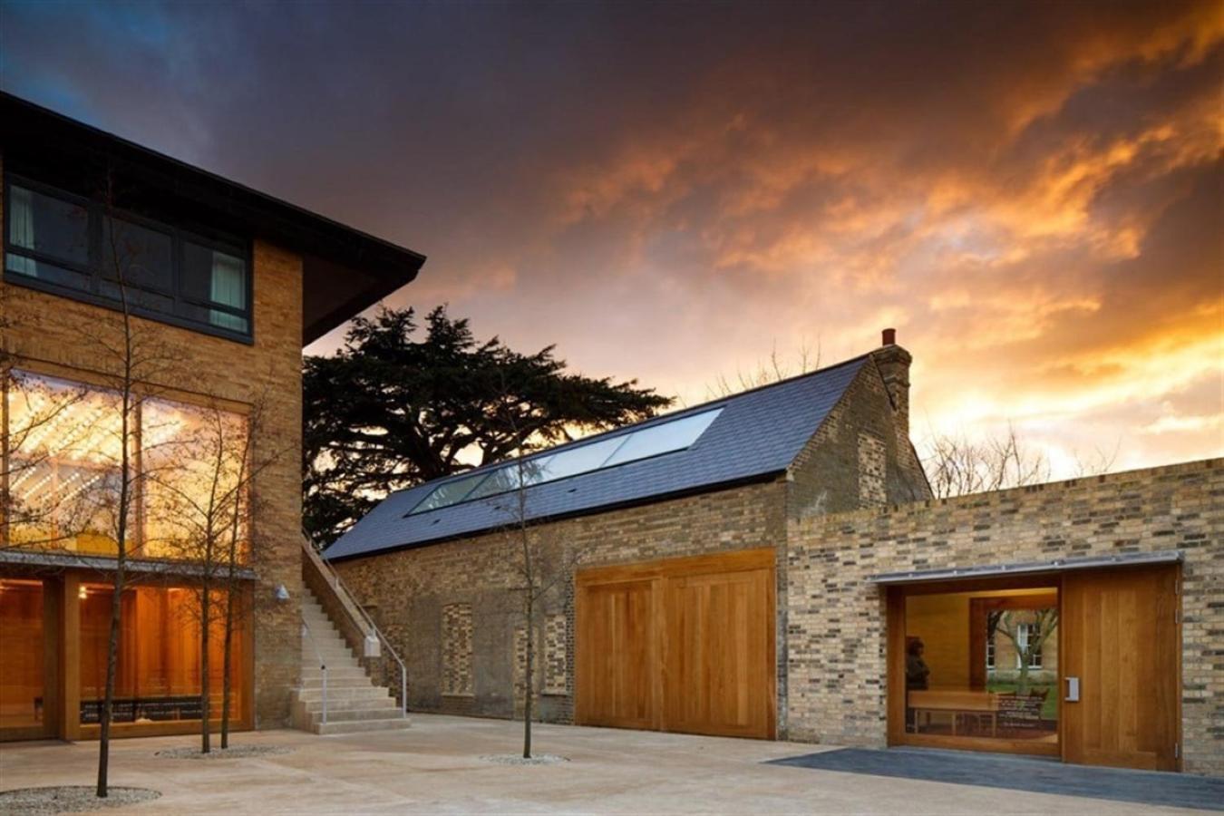 Downing College Apartemen *